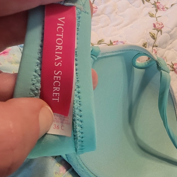 Victoria Secret Bombshell Bikini Top 36  C - Picture 4 of 6